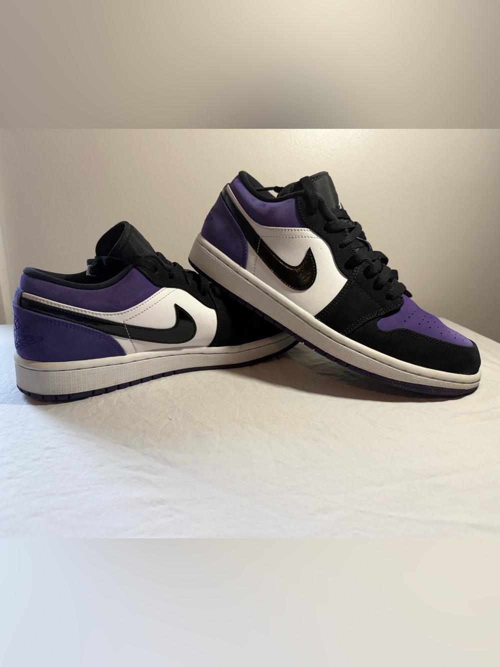 Air Jordan 1 Low 'Court Purple' (2019) - Size 9 (553558-125)